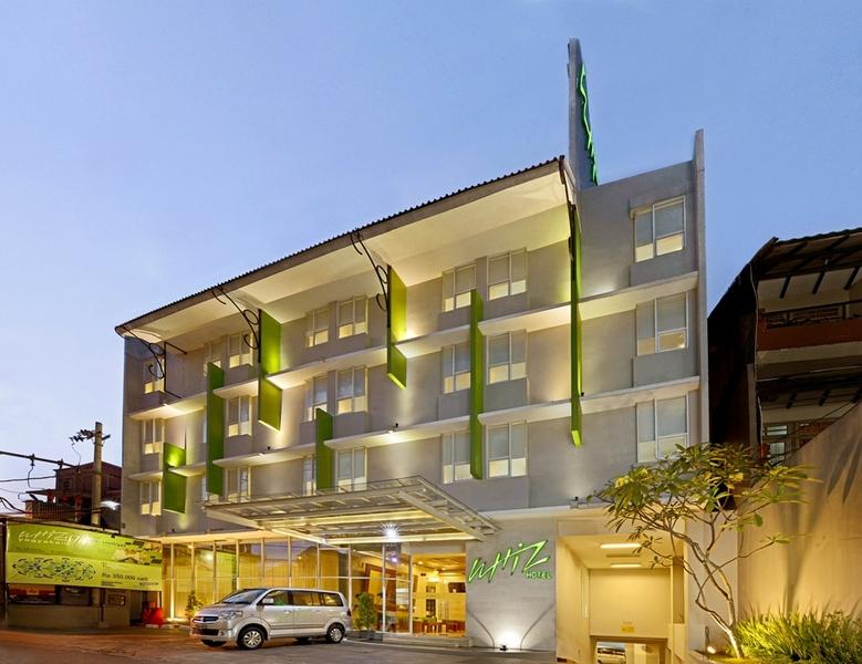 Whiz Hotel Malioboro Yogyakarta Exteriör bild
